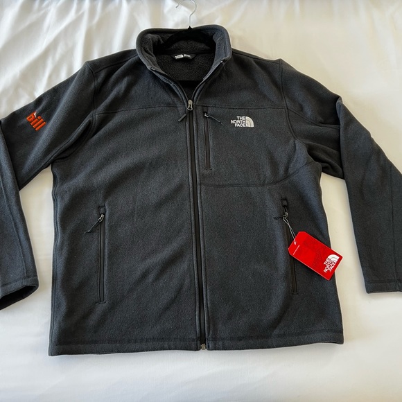 【THE NORTH FACE】M'S LOGAN FLEECE JACKET ★送料・関税込★ THE NORTH FACE】 M'S LOGAN FLEECE JACKET OFF_WHITE